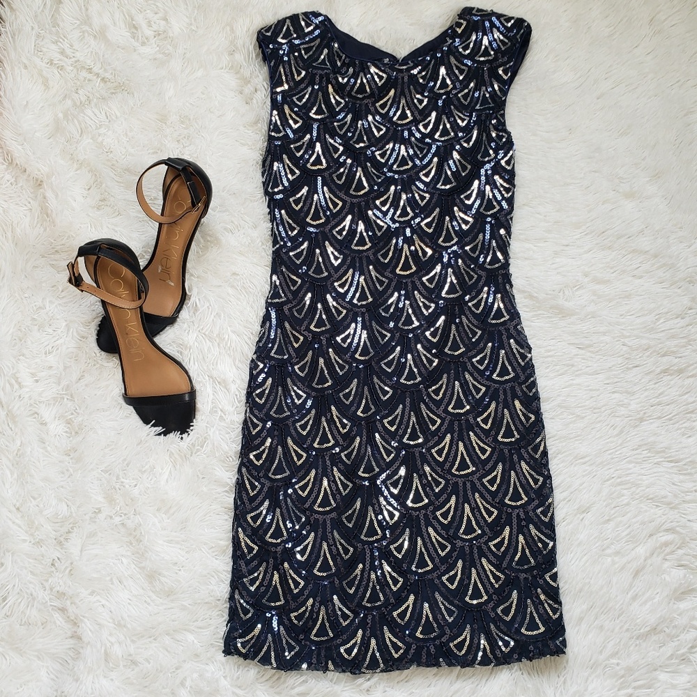 Backless sparkling club dress